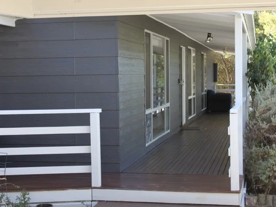 House exterior painting in Cowes